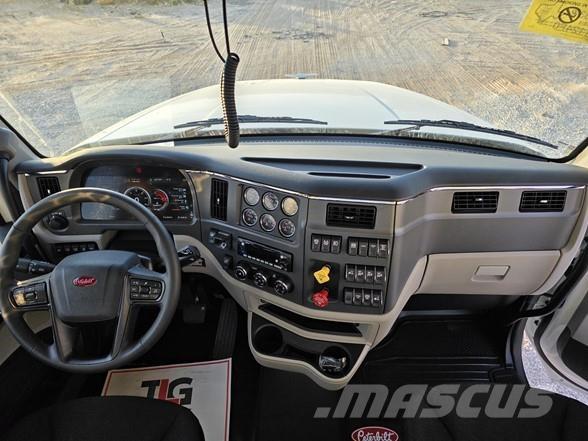 Peterbilt 567 وحدات الجر