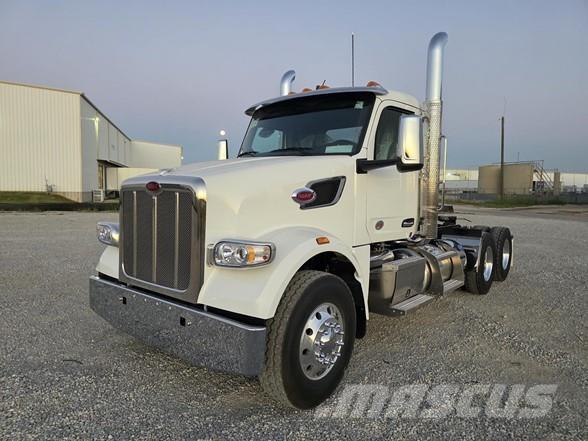 Peterbilt 567 وحدات الجر