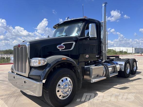 Peterbilt 567 وحدات الجر