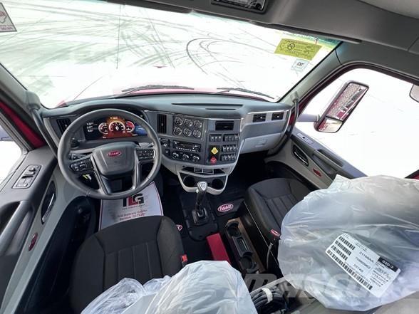 Peterbilt 567 وحدات الجر