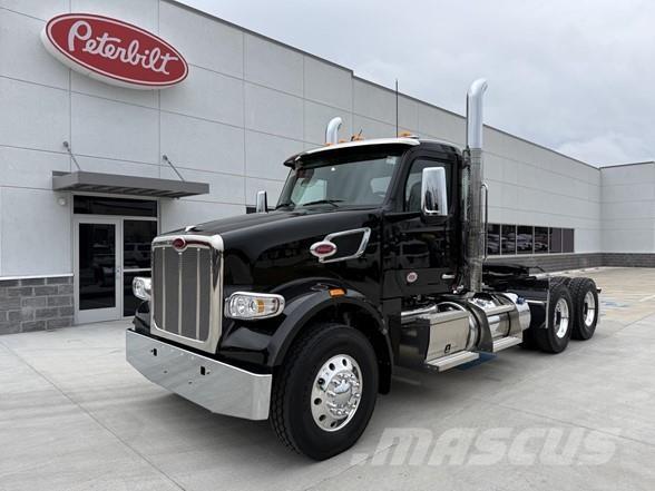 Peterbilt 567 وحدات الجر
