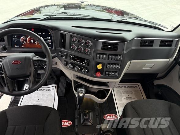 Peterbilt 567 وحدات الجر