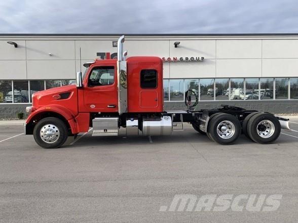 Peterbilt 567 وحدات الجر