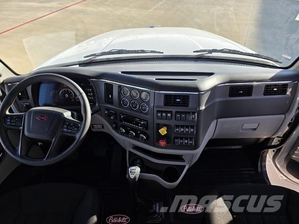 Peterbilt 567 وحدات الجر