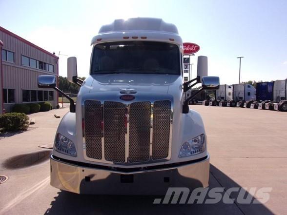 Peterbilt 579 وحدات الجر