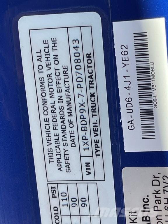 Peterbilt 579 وحدات الجر