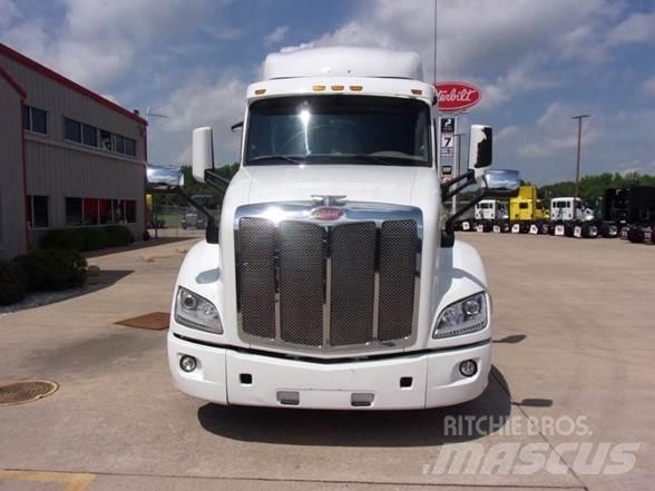 Peterbilt 579 وحدات الجر
