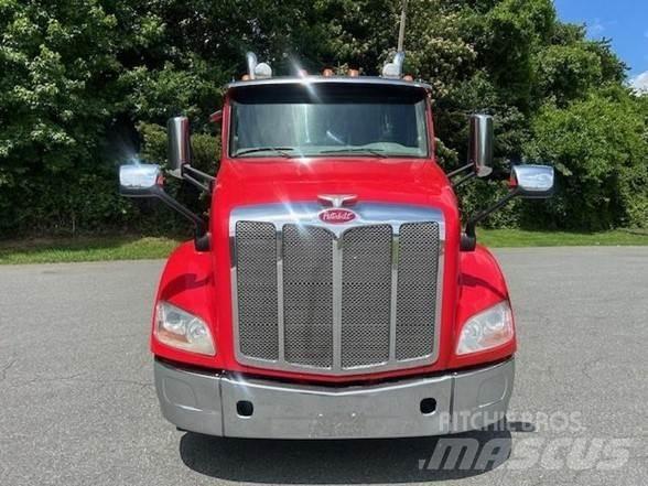 Peterbilt 579 وحدات الجر