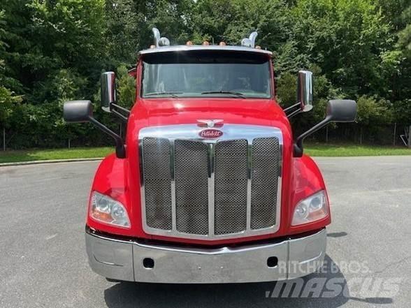 Peterbilt 579 وحدات الجر