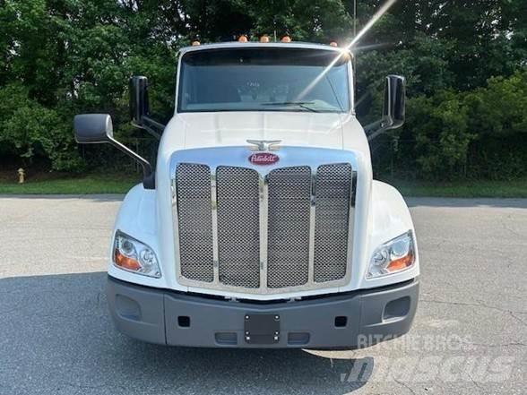 Peterbilt 579 وحدات الجر