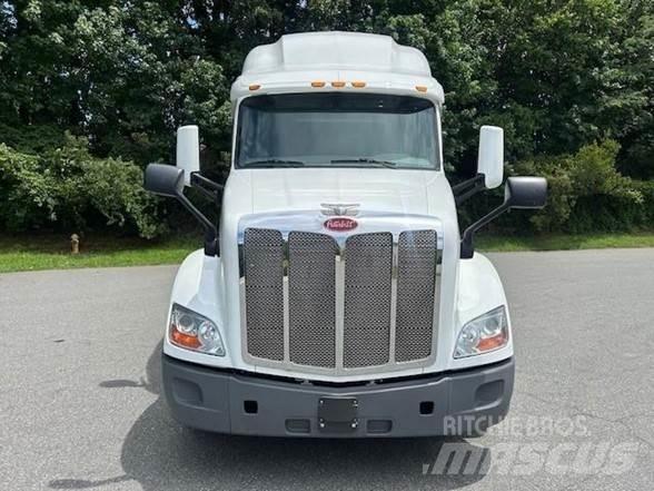 Peterbilt 579 وحدات الجر
