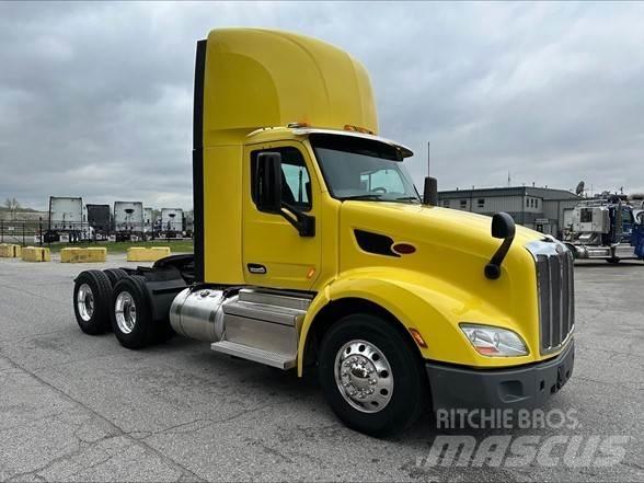 Peterbilt 579 وحدات الجر