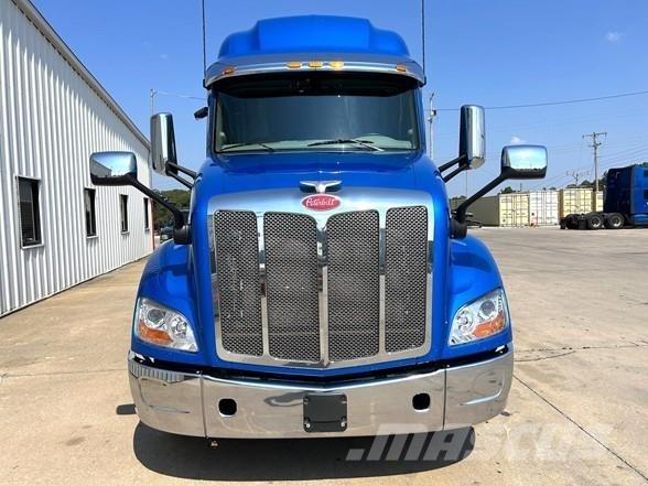 Peterbilt 579 وحدات الجر