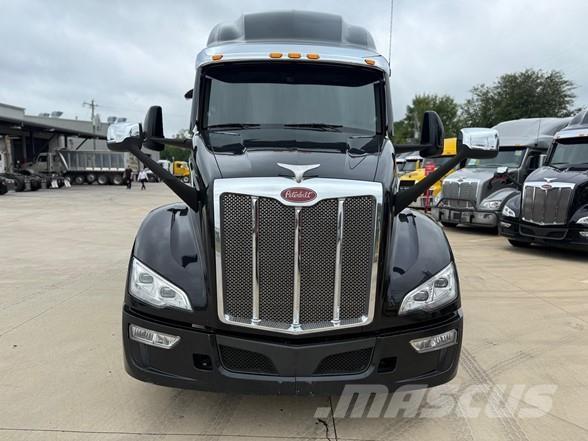 Peterbilt 579 وحدات الجر