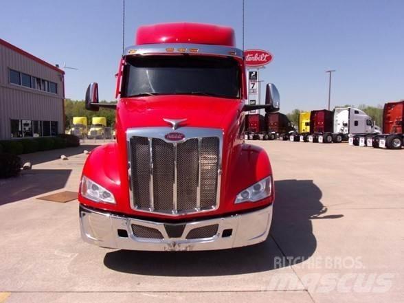 Peterbilt 579 وحدات الجر
