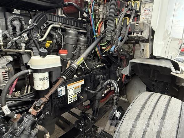 Peterbilt 579 وحدات الجر