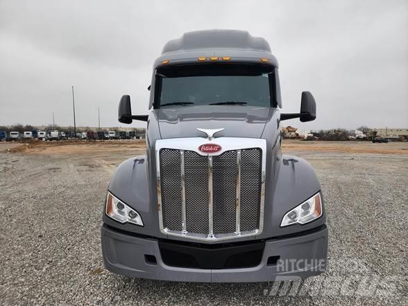 Peterbilt 579 وحدات الجر