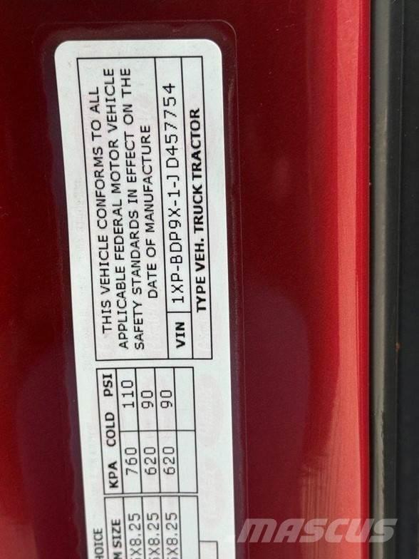 Peterbilt 579 وحدات الجر
