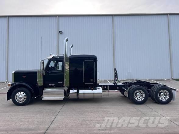 Peterbilt 589 وحدات الجر