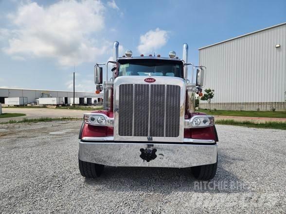 Peterbilt 589 وحدات الجر