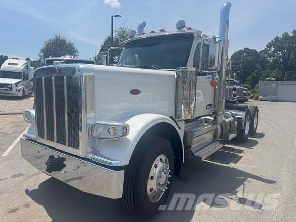Peterbilt 589 وحدات الجر