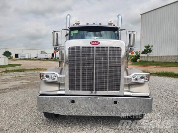 Peterbilt 589 وحدات الجر