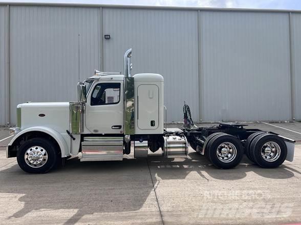 Peterbilt 589 وحدات الجر