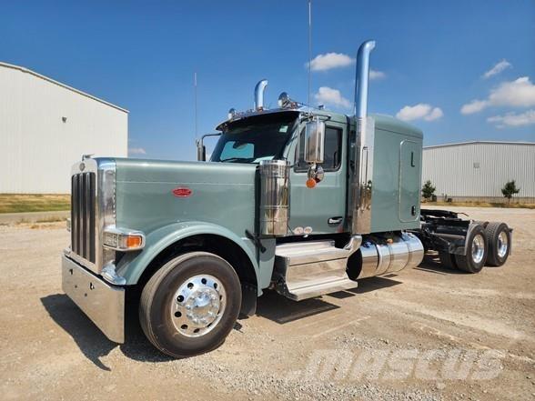 Peterbilt 589 وحدات الجر