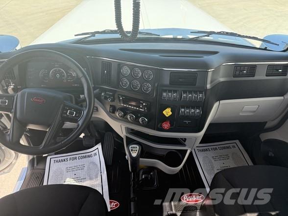 Peterbilt 589 وحدات الجر