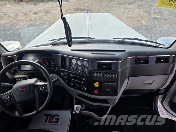 Peterbilt 589 وحدات الجر