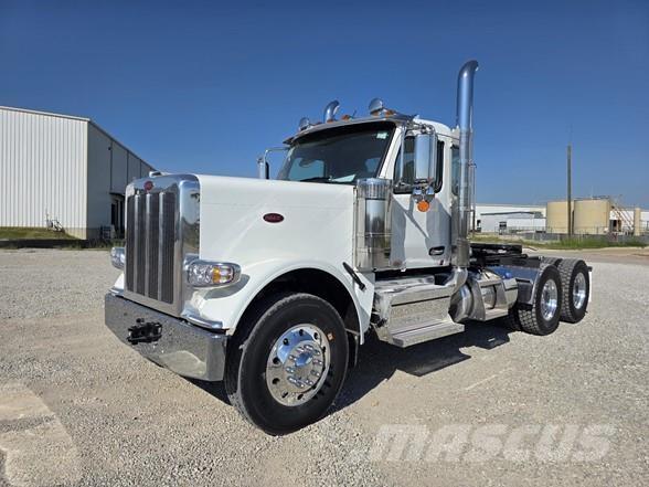 Peterbilt 589 وحدات الجر