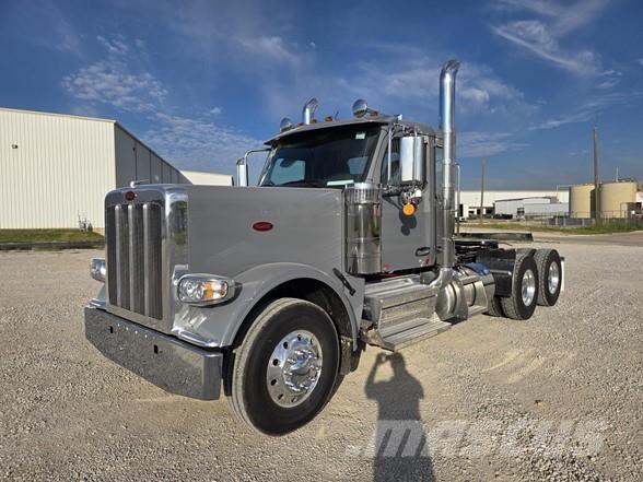 Peterbilt 589 وحدات الجر