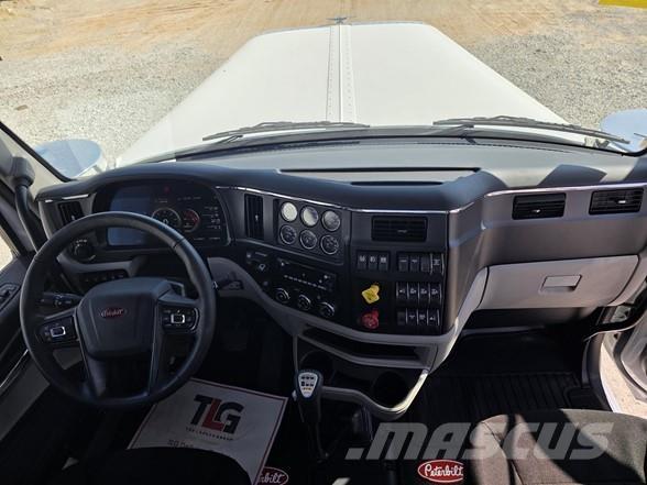 Peterbilt 589 وحدات الجر