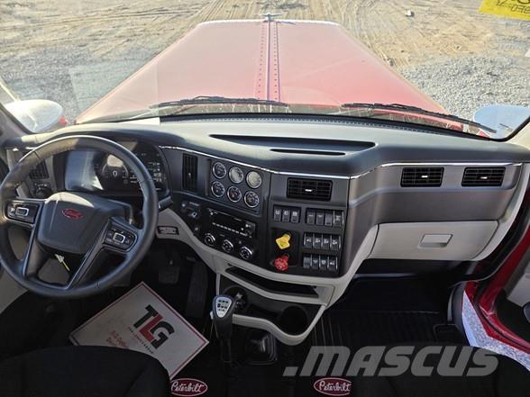 Peterbilt 589 وحدات الجر