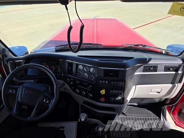 Peterbilt 589 وحدات الجر