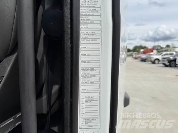 Volvo VNL42860 وحدات الجر