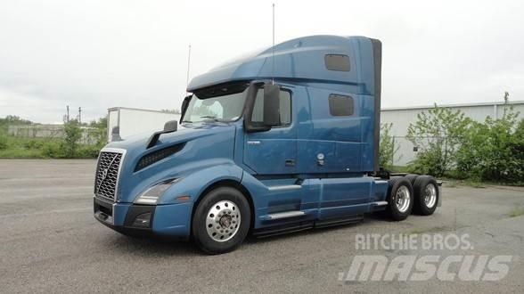 Volvo VNL64T760 وحدات الجر