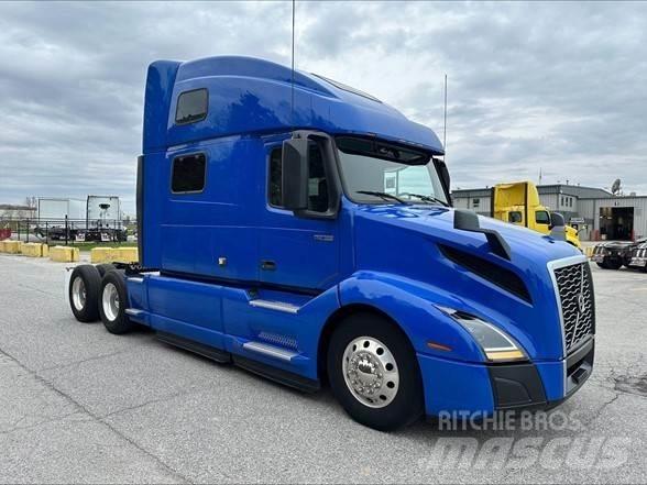Volvo VNL64T860 وحدات الجر