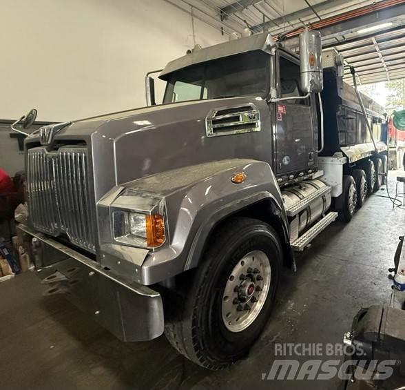 Western Star 4700 شاحنات قلابة