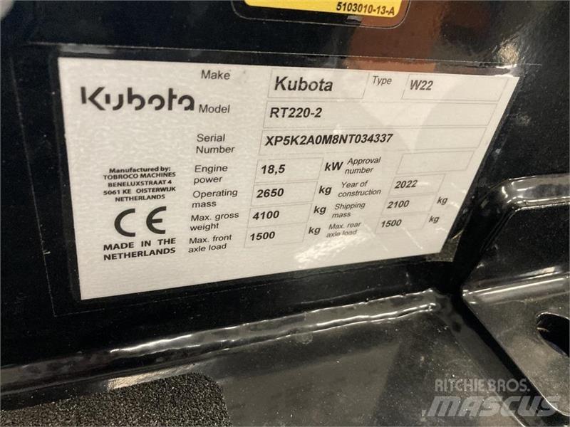 Kubota RT 220- 2 لوادر صغيرة