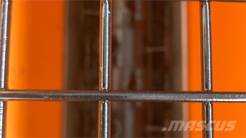 Rauch UKS 100 معدات نشر الرمال والملح