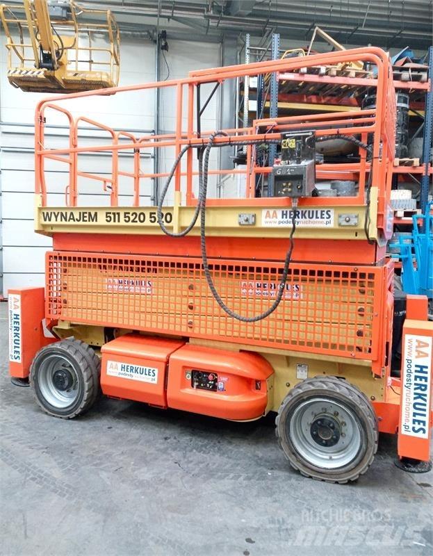 JLG 4069 رافعات مقصية الشكل
