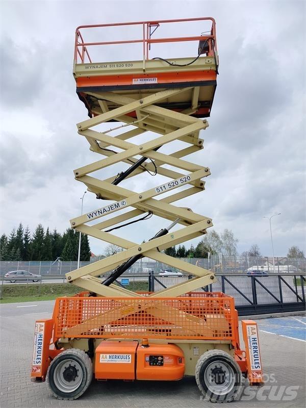 JLG 4069 رافعات مقصية الشكل