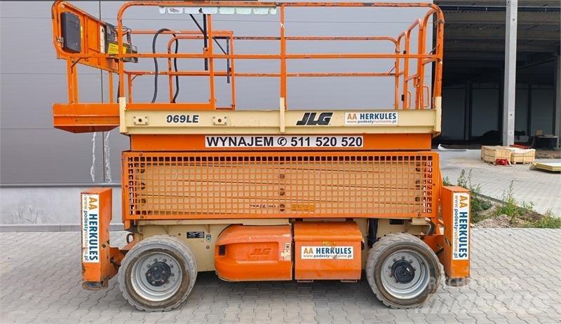 JLG 4069 رافعات مقصية الشكل