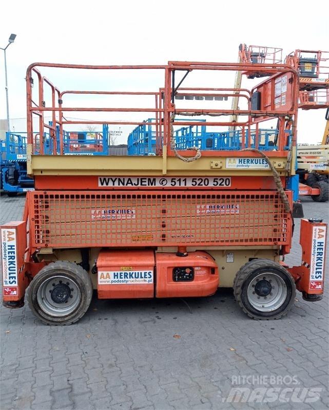 JLG 4069 رافعات مقصية الشكل
