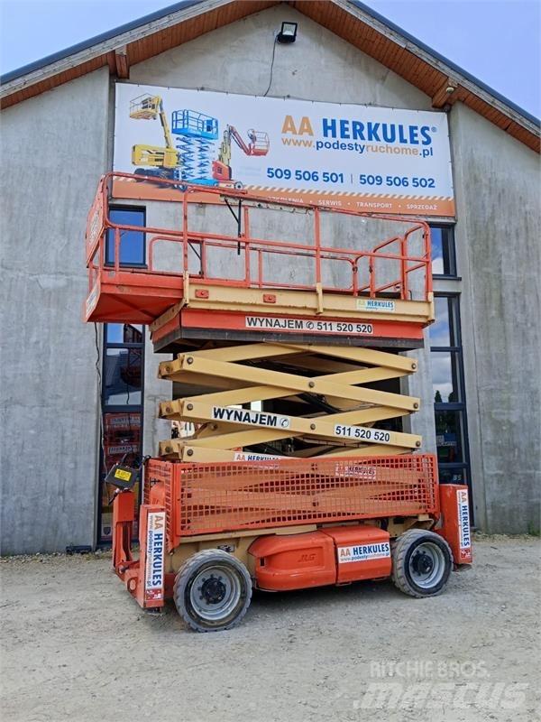 JLG 4069 رافعات مقصية الشكل