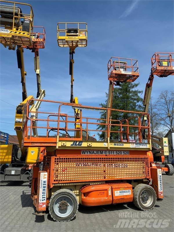 JLG 4069 رافعات مقصية الشكل