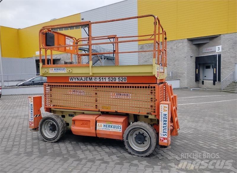 JLG 4069 رافعات مقصية الشكل