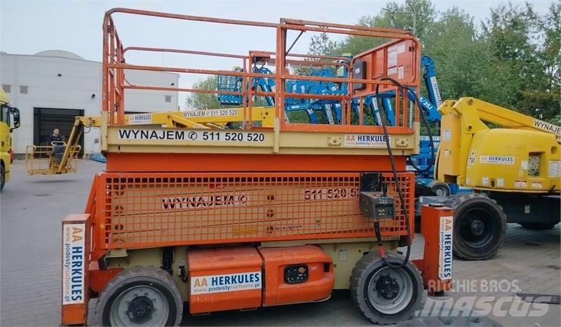 JLG 4069 رافعات مقصية الشكل