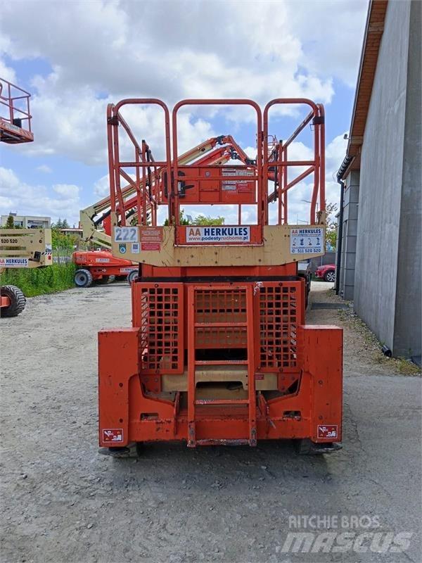 JLG 4069 رافعات مقصية الشكل